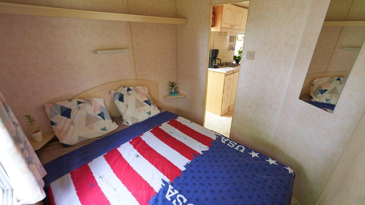 Camping Les Paillotes Payrac Exterior foto
