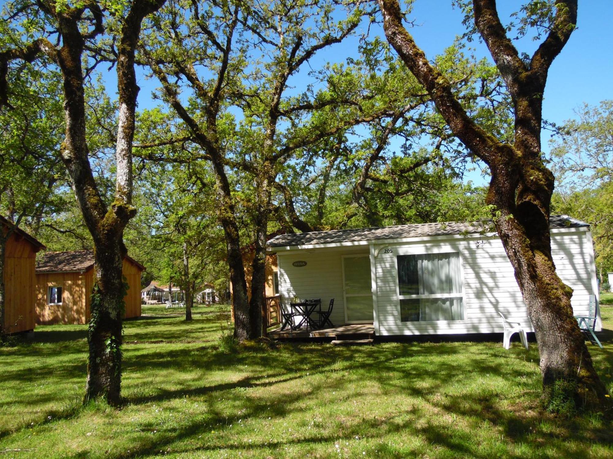 Camping Les Paillotes Payrac Exterior foto