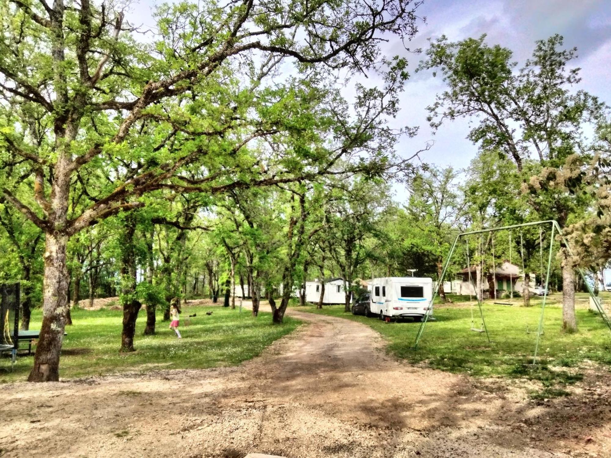 Camping Les Paillotes Payrac Exterior foto